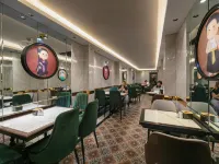 Hanoi Loopers Hostel & Rooftop Bar Hotels near Old Quarter