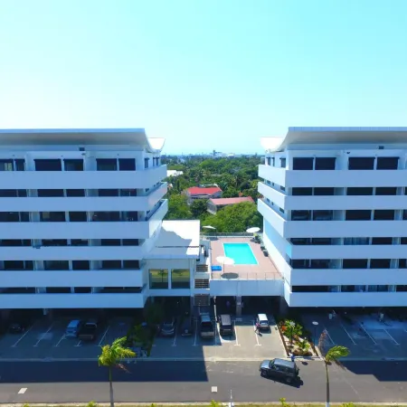 The Streamliner Hotel Apartment