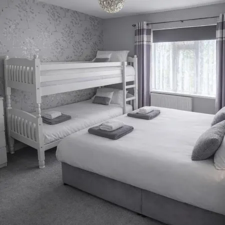 The Roslyn Guest House