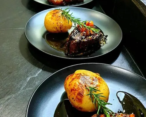 44 on Ennis Guest Lodge and Restaurant - Hotels in Ermelo