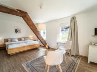 Gästehaus Mack - Mosel Rooms & Restaurant Hotels in Trittenheim