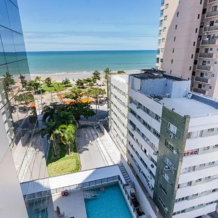 HY Beach Flats - International