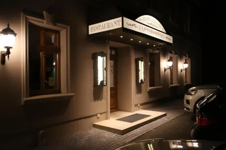 Hotel Jacobsberg Отели в г. Ванцлебен-Бёрде