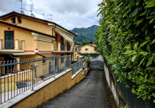 Sally's B&B Hotels in Carrara