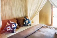 Dome Lombok Hotels in Mertak