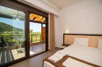 Riviera Perdika Hotel Hotels in Paxoi