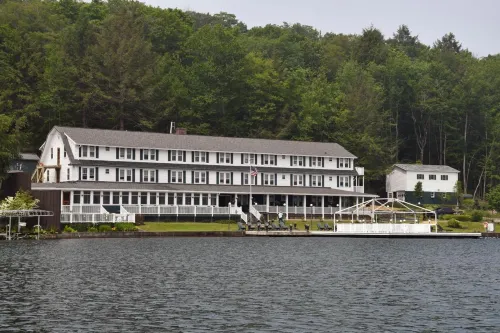 Chestnut Inn at Oquaga Lake Hotels in Deposit