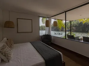 Pont Bleu Suites Riverside & Pool