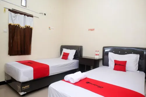 RedDoorz Syariah Near Flyover Palur Hôtels à : Mojolaban