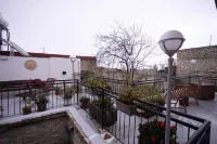 Lazaros Stonehouse Hotels in Skarinou