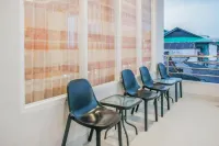 Super OYO 1006 Azzahra Guest House Syariah Hotels in Salahutu