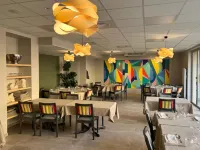 Logis Hôtel Restaurant Azalées Hotel a Saint-Felicien