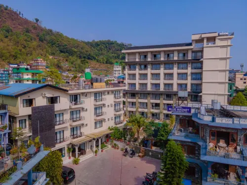 Hotel Pokhara Village & SPA