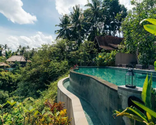 Tresna Bali Cabins and Cooking School Ubud エレファント ケーブ周辺のホテル