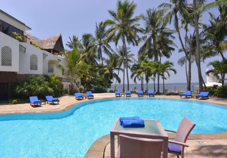 Severin Sea Lodge Отели рядом с достопримечательностью «Nguuni Wildlife Sanctuary»