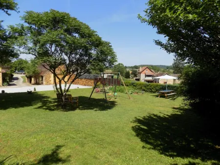 Le Jaonnet Отели в г. Сен-Сирк-Мадлон