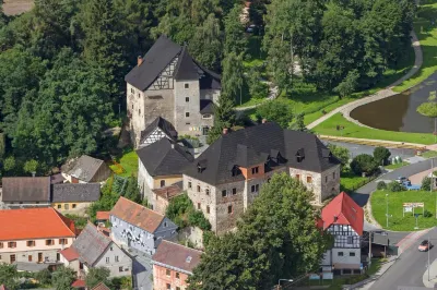 Hrad Vildstejn Hotels in Франтішкові-Лазне