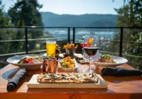 Brentwood Bay Resort & Spa