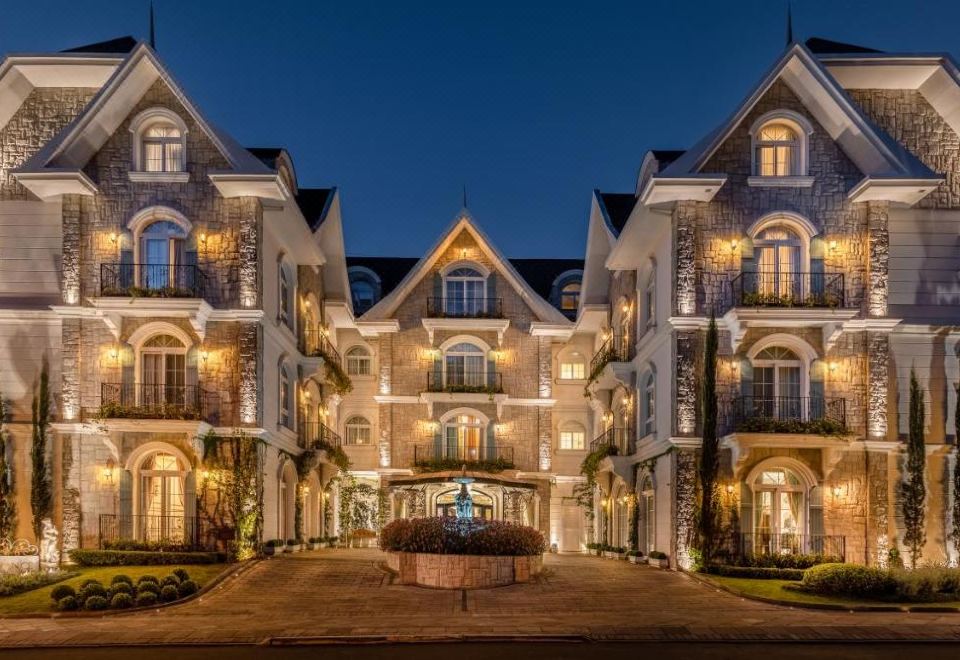 hotel overview picture