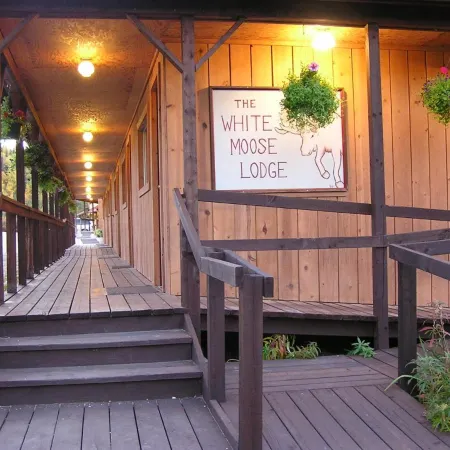 White Moose Lodge