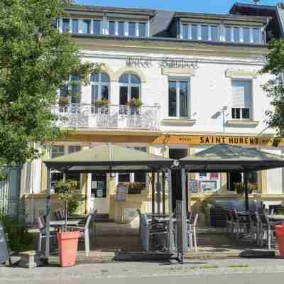 Logis hôtel Saint Hubert Hotel Exterior