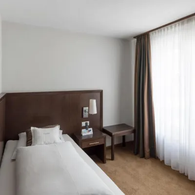 Restaurant & Hotel Engelkeller Hotels near Memmingen Train Station