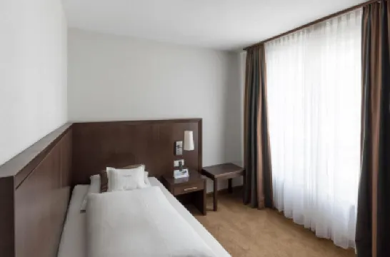 Restaurant & Hotel Engelkeller Hotels near Memmingen Train Station