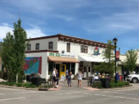 Rocky Mountain View Bed & Breakfast Hoteles en Cochrane