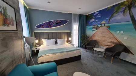 Aqua Hotel