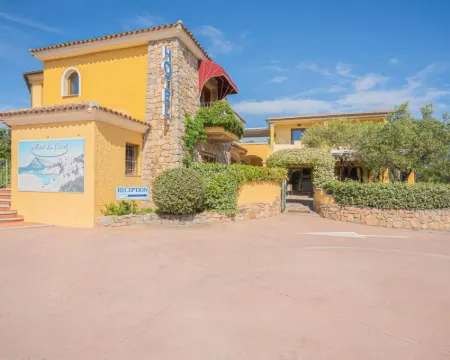 Hotel Lu Pitrali Hotels in San Teodoro