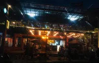 Pub Ceylon Hostel