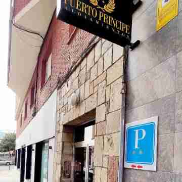Puerto Principe PENSIÓN Hotel Exterior