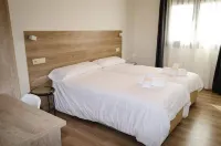Hotel El Cobertizo Hotels in Huesca