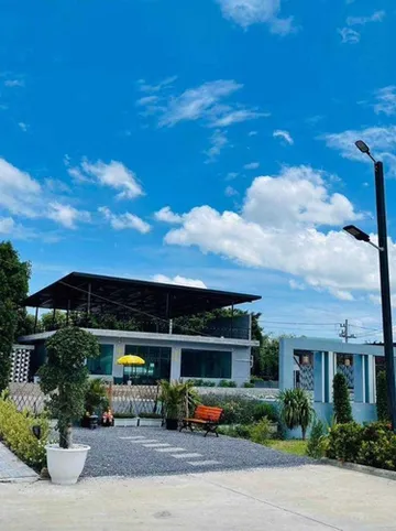 รูปภาพของThe Chev Hotel