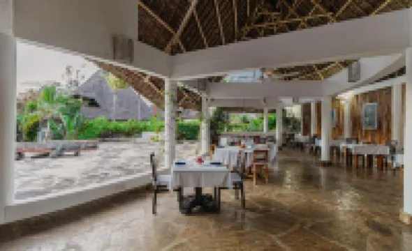 Exploreans Malaika Villas & Beach Club