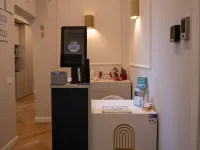 Boutique Luxury Suite Hotels near Napulitanata