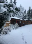 Overlook Inn & Cabins