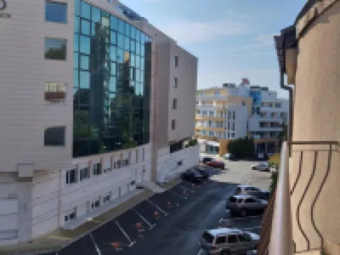 อพาร์ทเม้น Perla