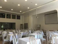 卡瑞亞普芮絲酒店 鄰近敏德斯大門的酒店