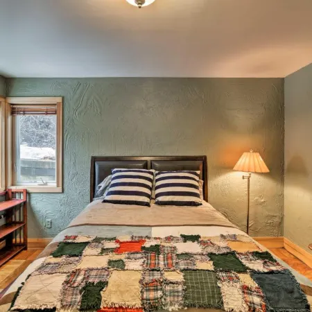 Walk to Town & Coast: Anchorage Condo w/ Fireplace