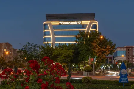 The Conforium Hotel Van Отели в г. Эдремит