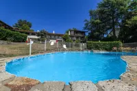 Logis Hôtel la Chaumière Hotels in Saint-Laurent-sur-Sevre