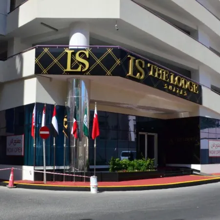 The Lodge Suites