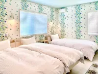 Sparky’s House Hotels in Tamano