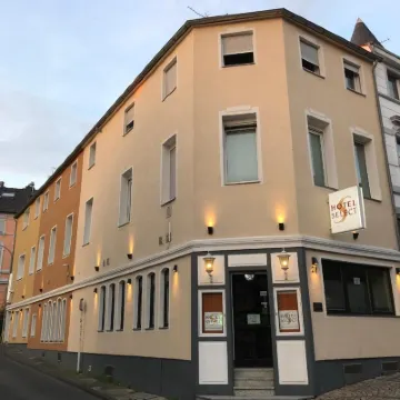 Wos Hotel Hotels near Gladbach