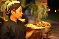 D'Omah Yogya Hotel - servizio colazione
