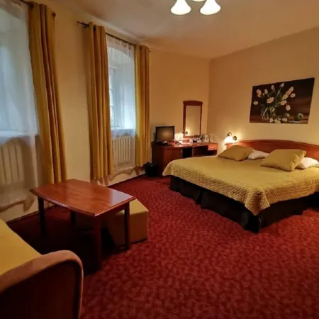 Hotel Przy Oślej Bramie - Zamek Książ