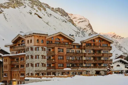 Airelles Val d'Isere Отели рядом с достопримечательностью «Val d'Isère»