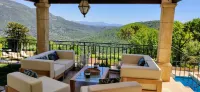 Loup Castel Boutique Hotel B&B Hotels in Le Bar-Sur-Loup