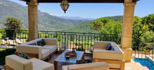 Loup Castel Boutique Hotel B&B Hotels in Opio
